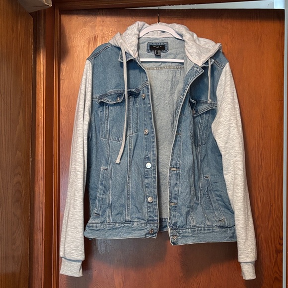 Forever 21 Other - Forever 21 Men's Denim and Gray Hooded Jacket XXL VG